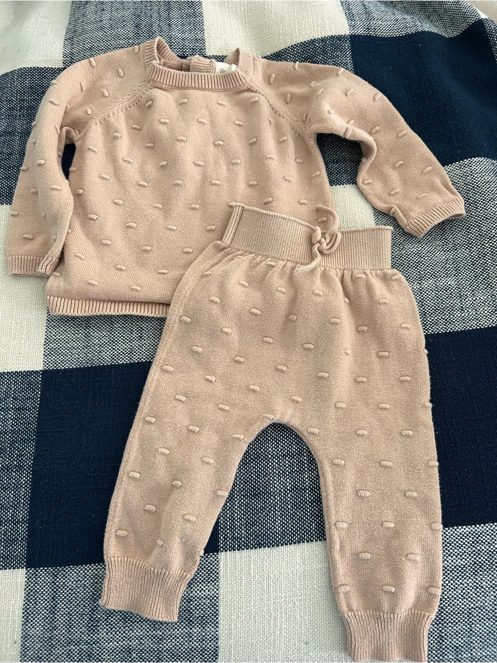 Quincy Mae 6-12 months bubble sweater and pants set tan